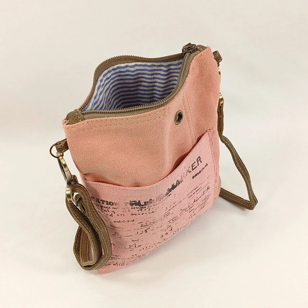 Backyard 'Maria' Crossbody Bag ~ Canvas