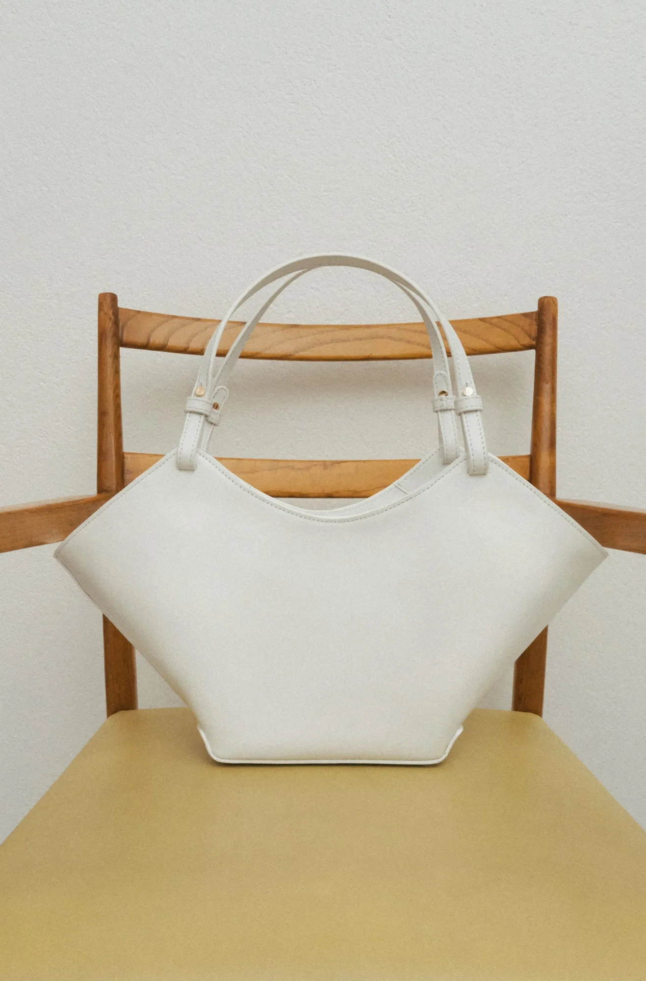 Dilba Mini Tote Bag Leather White