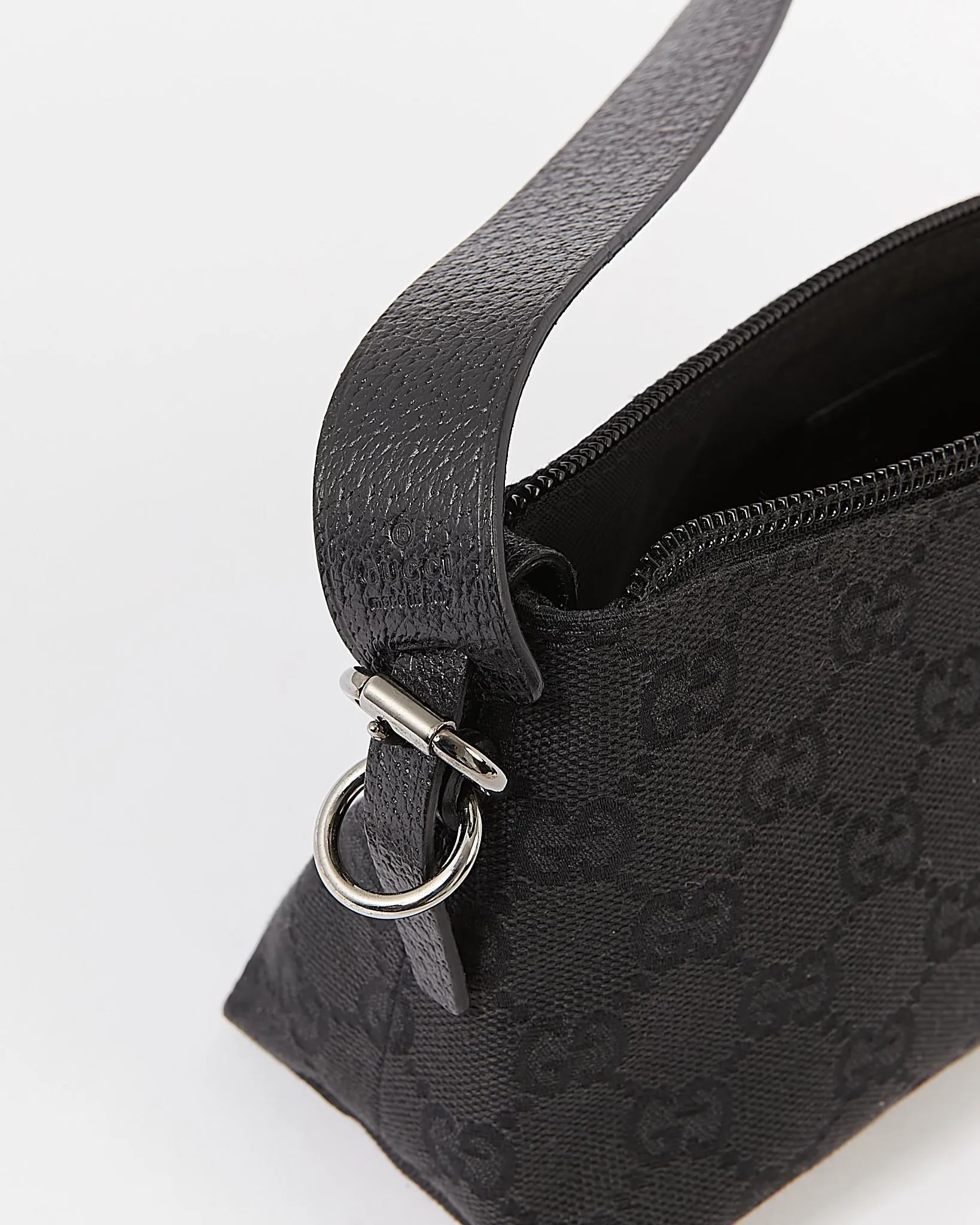 Gucci Black GG Supreme Canvas Shoulder Bag