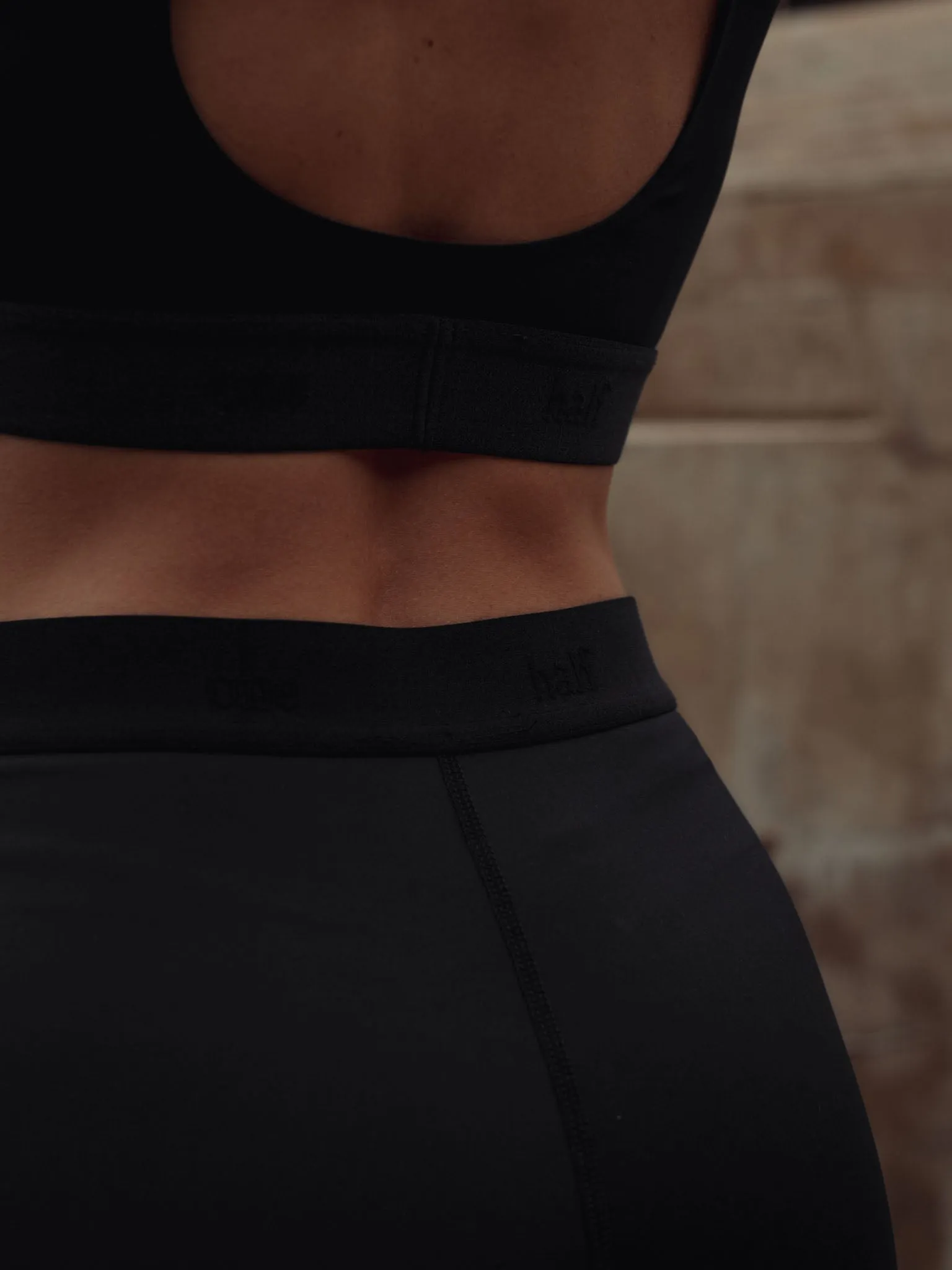 HIGH TECH ABS  SHORT - BLACK ON BLACK