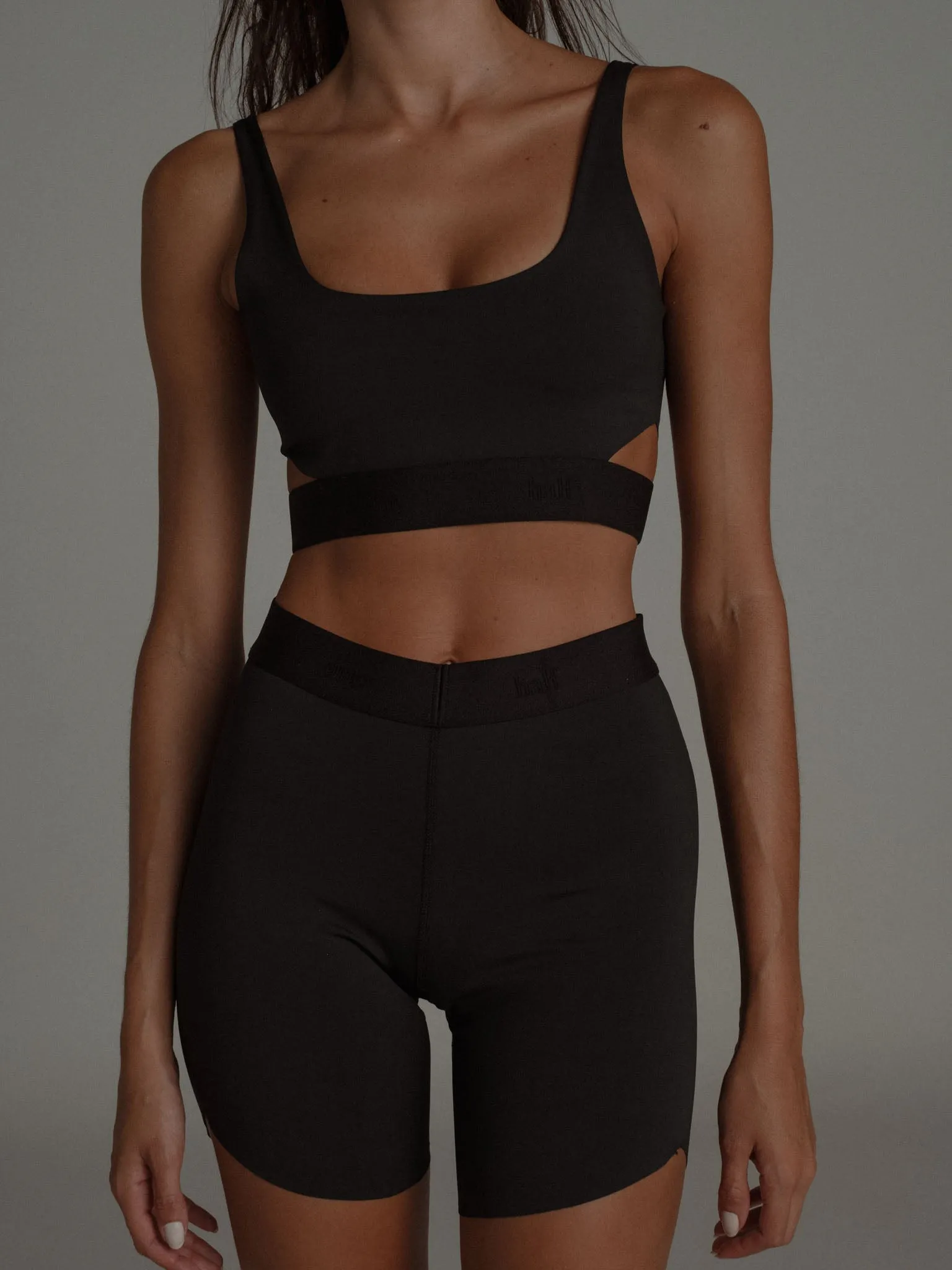 HIGH TECH ABS  SHORT - BLACK ON BLACK