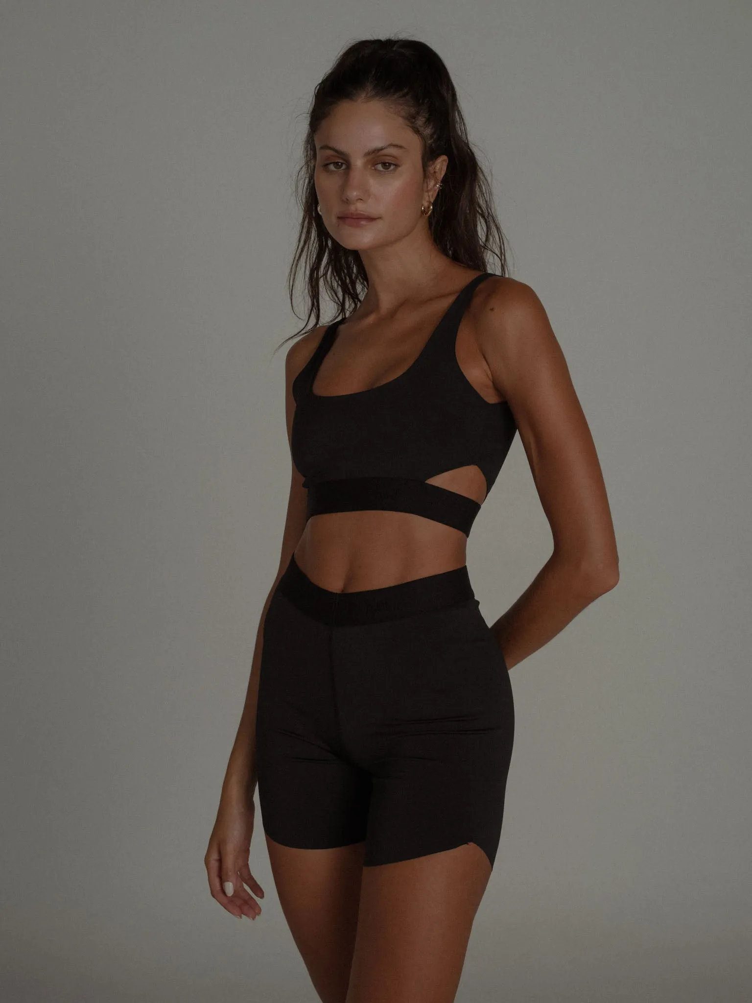 HIGH TECH ABS  SHORT - BLACK ON BLACK