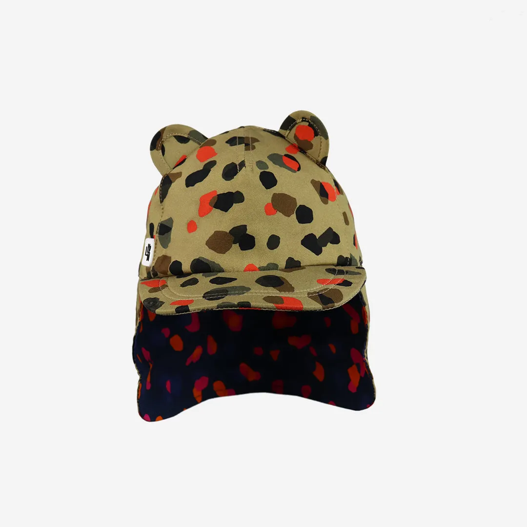 Kids Cub hat with neck flap: Leopard Neutral