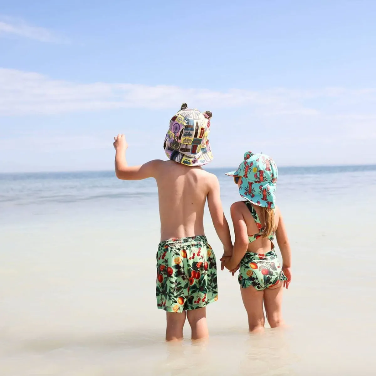 Kids Cub hat with neck flap: London Brights