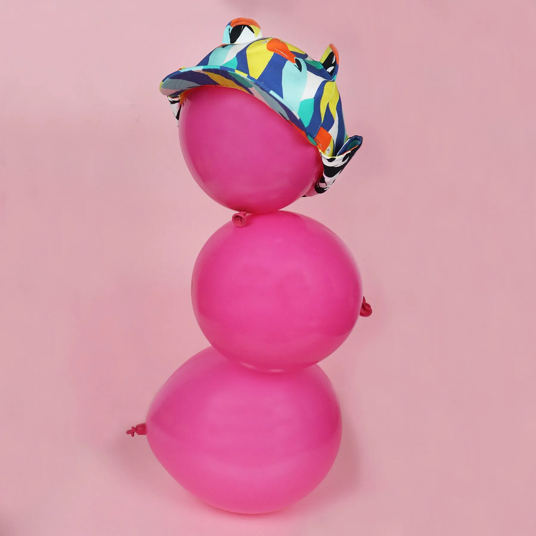 Kids Cub hat with neck flap: Toucan Play