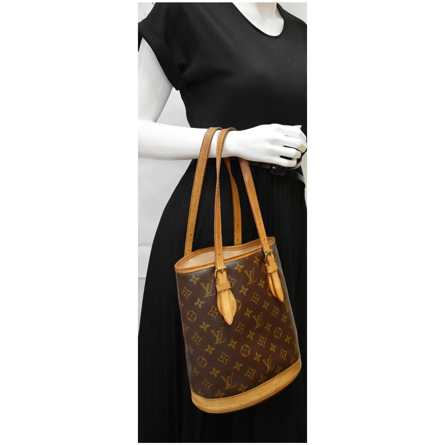 LOUIS VUITTON Marais Bucket Monogram Canvas Shoulder Bag Brown