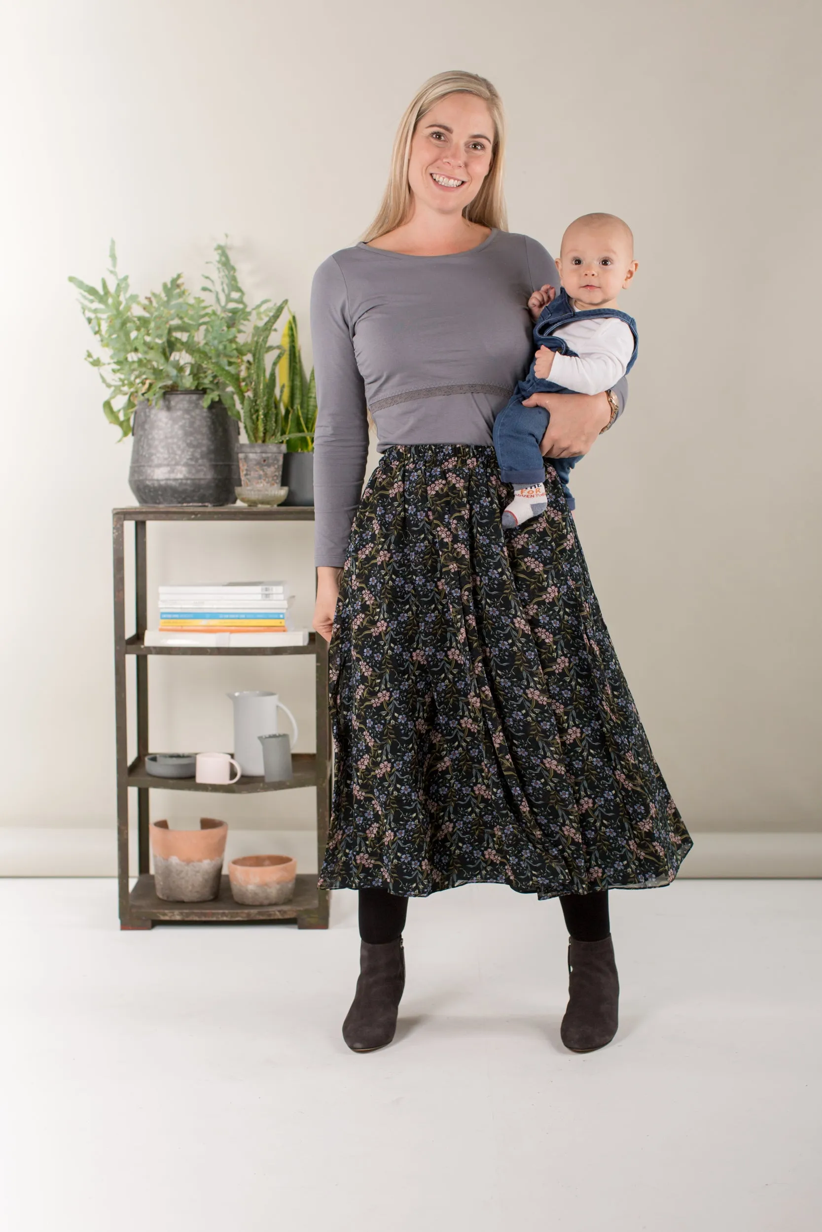Organic Long Sleeve Breastfeeding Top in Storm Grey *PreLoved*