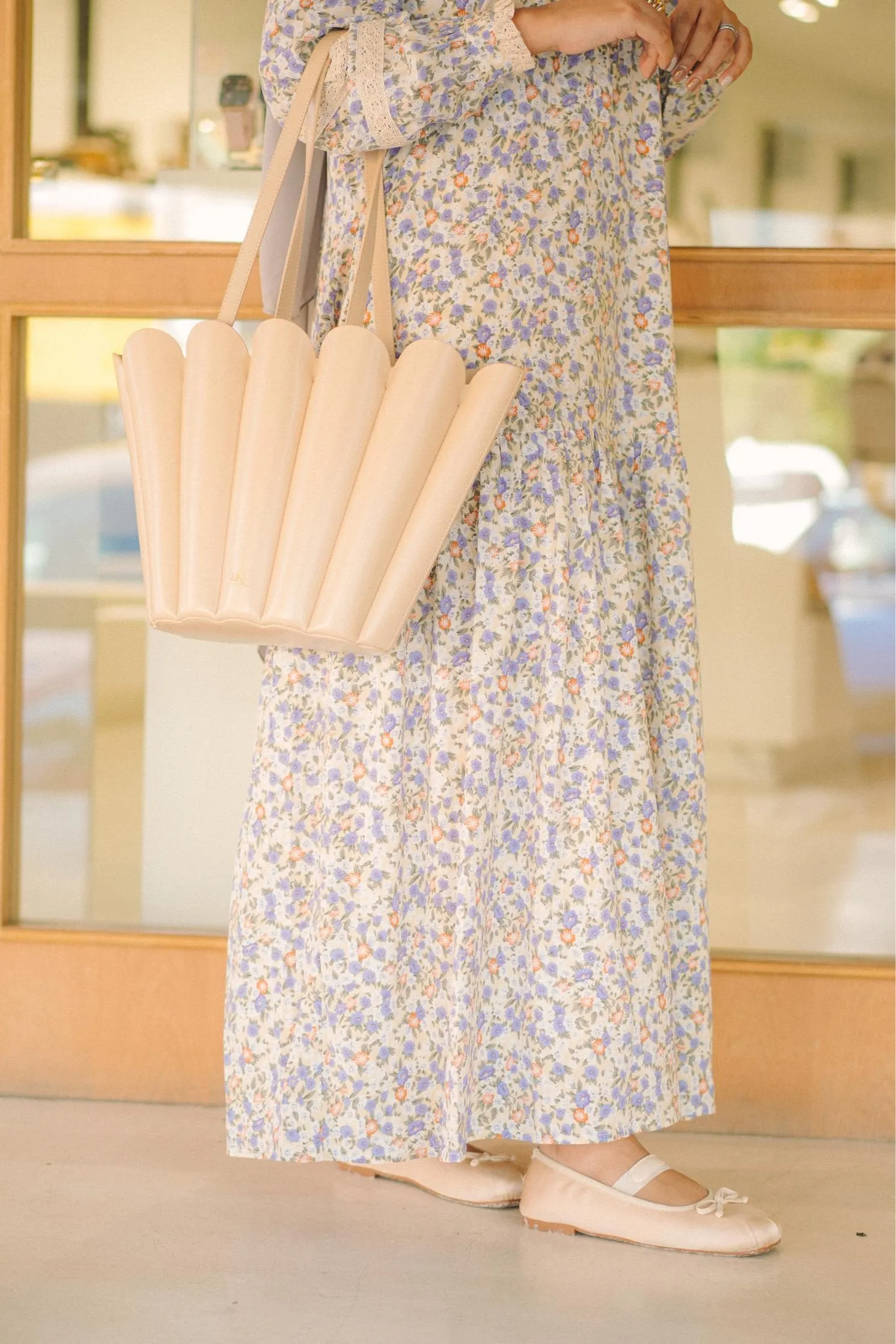 SCALLOP BAG IN ECRU