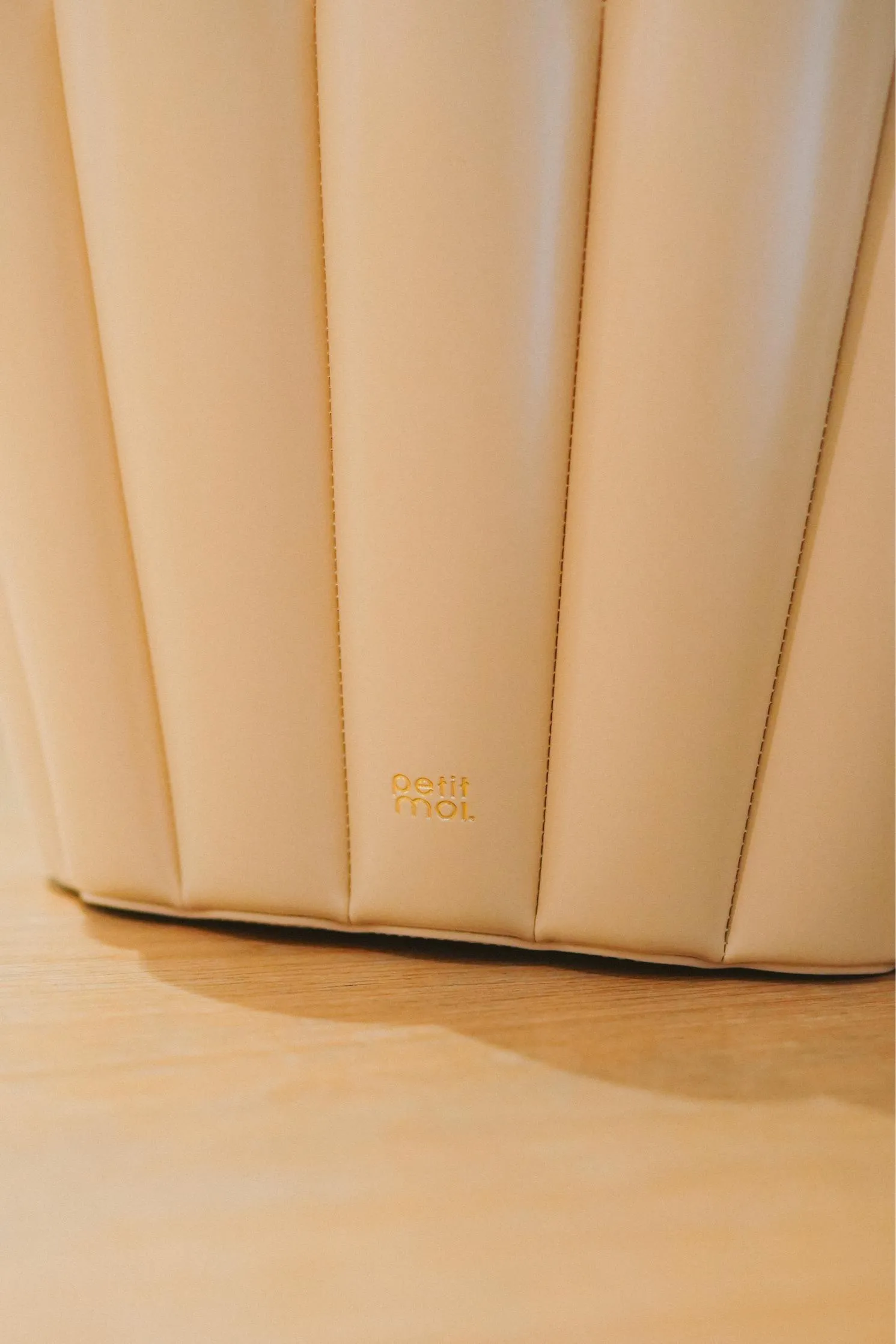 SCALLOP BAG IN ECRU