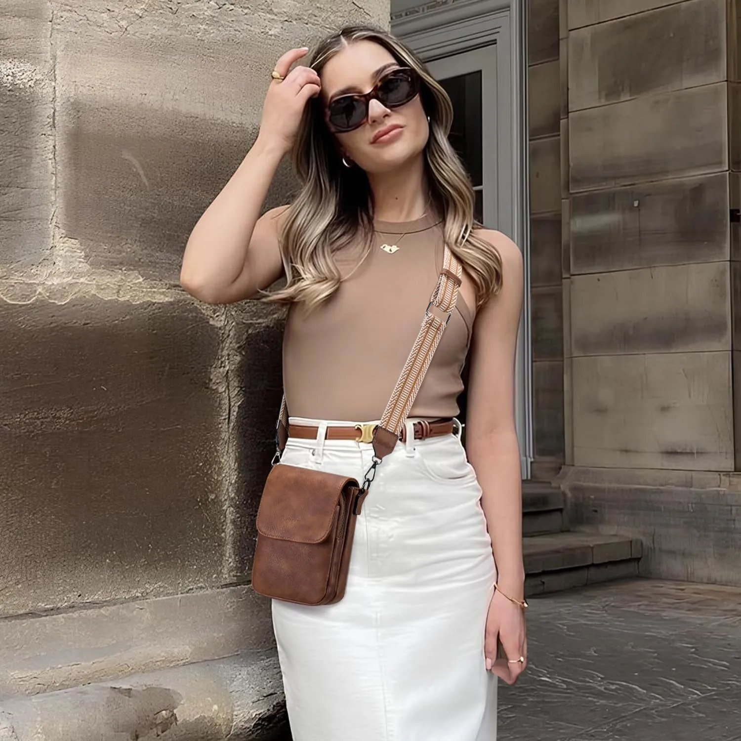Trendy Crossbody Bags for Women, Leather Triple Compartment Cell Phone Purses with Card Slots