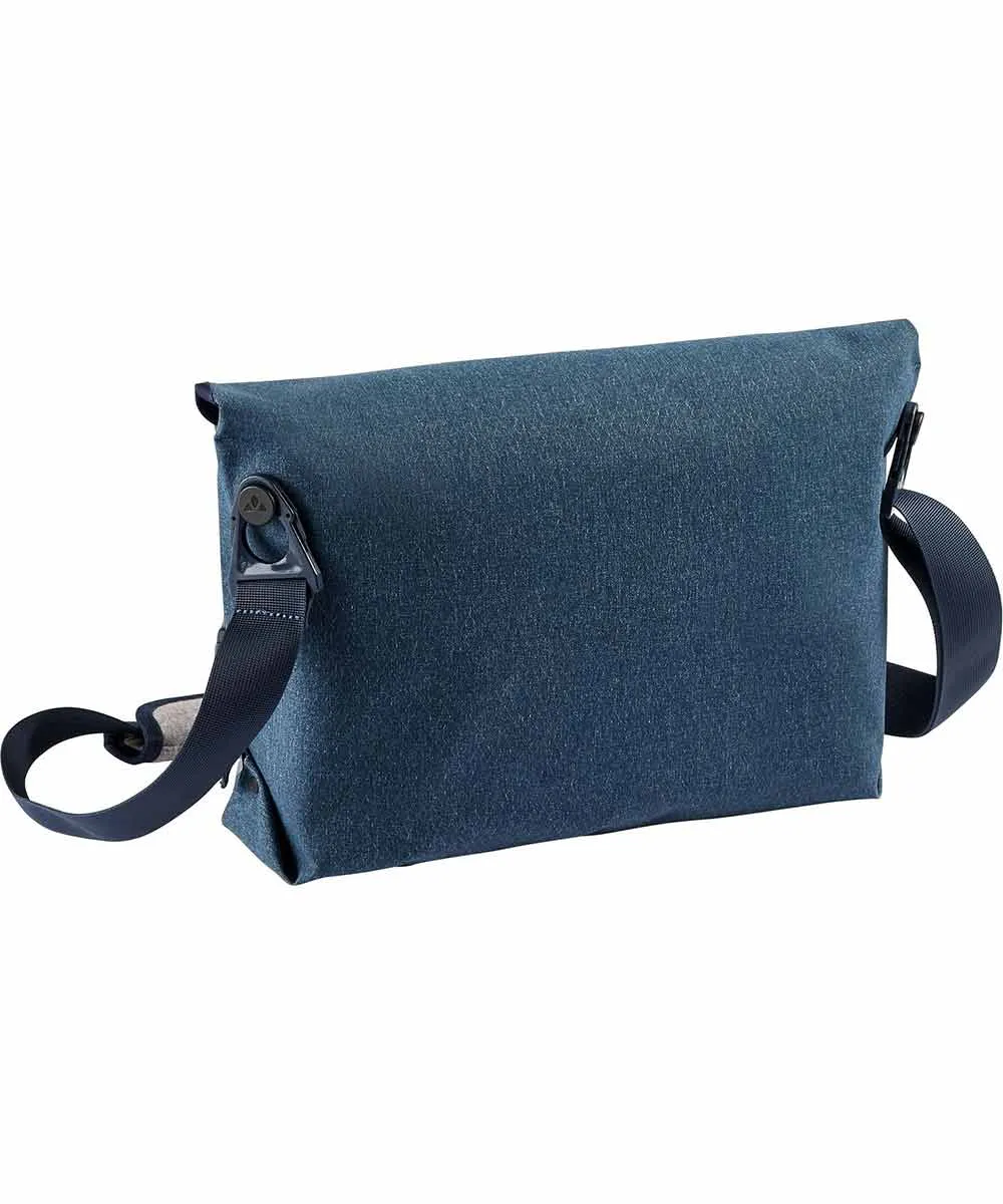 Vaude Schmalegg Schultertasche aus recycelten PET-Flaschen