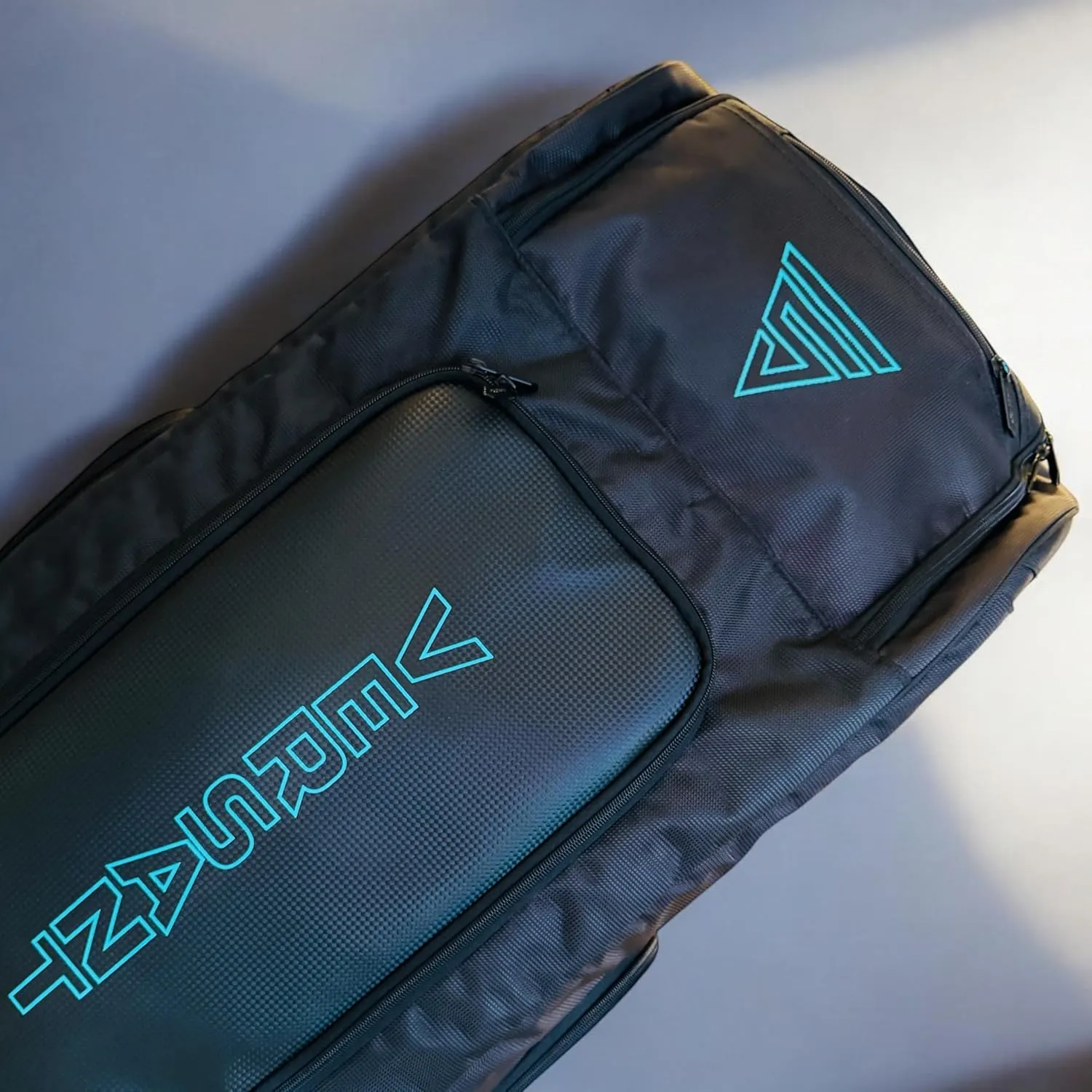 Versant Players Cricket Duffle Kit Bag Wheelie